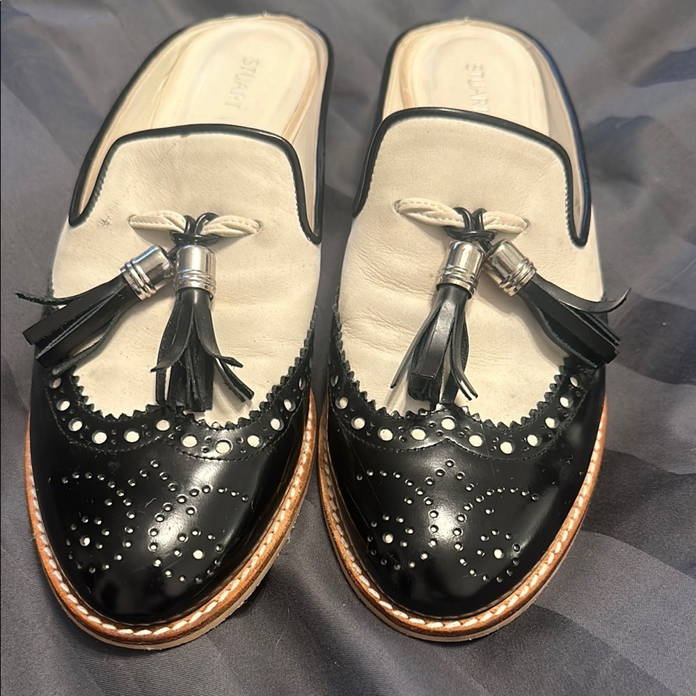 Stylish Black and White  Women's Tassel leather Loafers